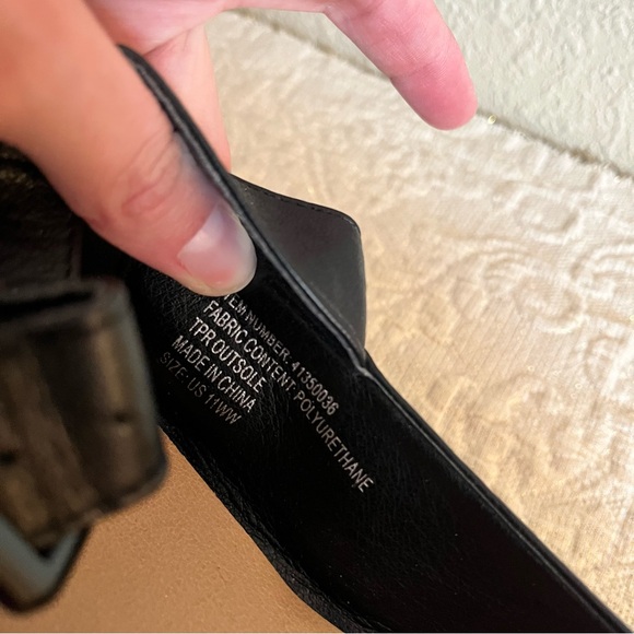 Torrid Mary Jane Flat Shoes Womens 11 WW Black Faux Leather Lug Sole Goth Grunge - Picture 7 of 9